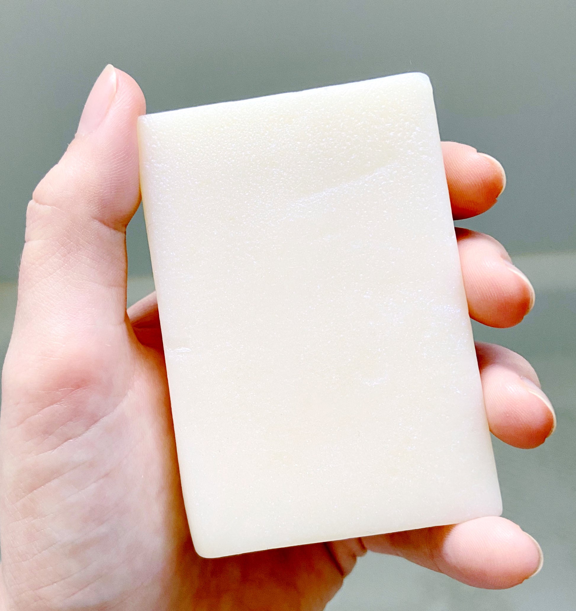 Aerwyna solid conditioner bar — concentrated conditioning with sal butter and murumuru butter